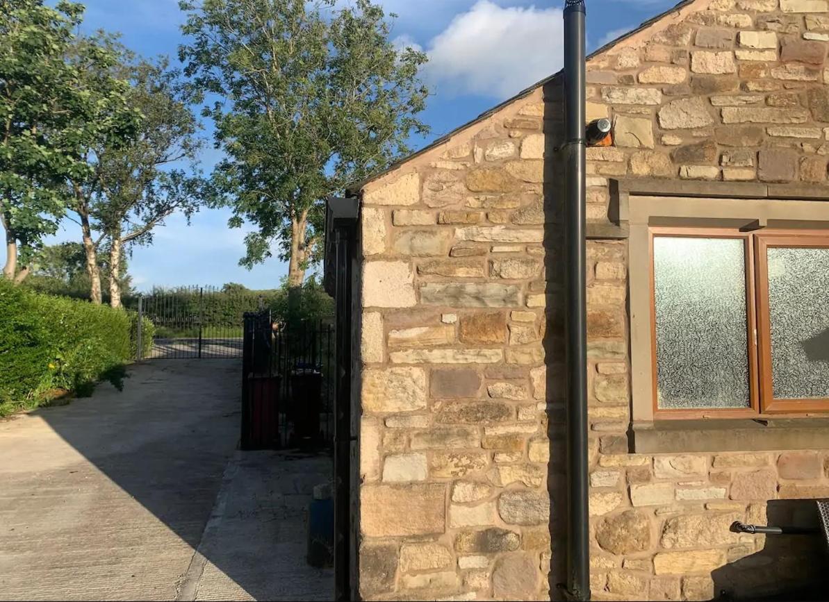 Salcombe Holiday Cottage Wilpshire エクステリア 写真